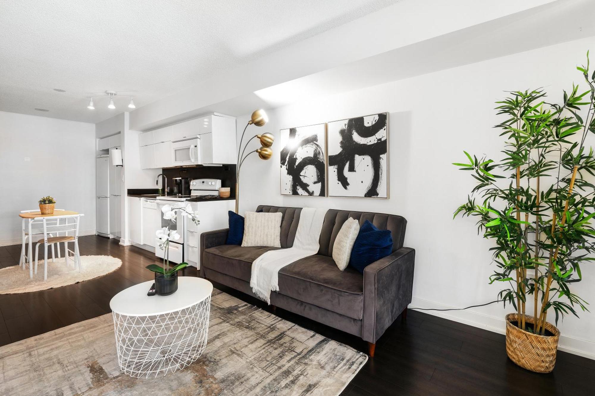 Exquisite Condos By Cn Tower With Parking Toronto Zewnętrze zdjęcie